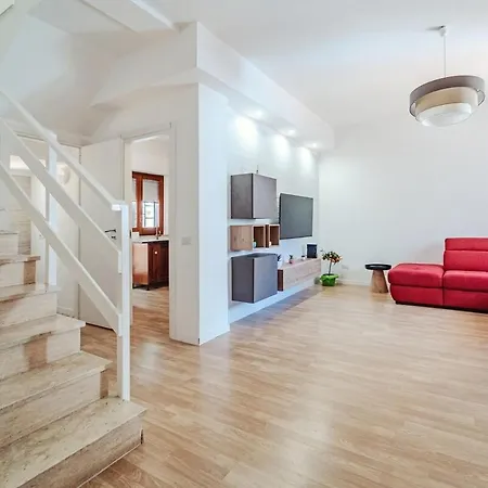 Domus Rosae Вилла Палермо